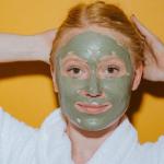 Pszczeli eliksir dla skóry: lecznicza moc propolisu w maseczkach do twarzy