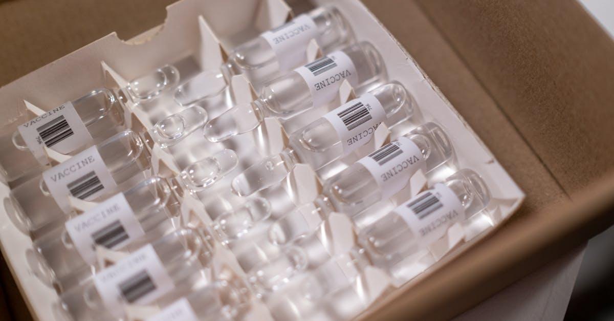 Mesogun i ampułki witaminowe: jak zrobić to dobrze i bezpiecznie, by rozświetlić skórę