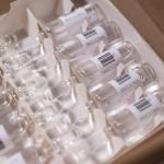 Mesogun i ampułki witaminowe: jak zrobić to dobrze i bezpiecznie, by rozświetlić skórę