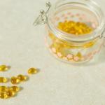 Siwe włosy na celowniku: jak metionina i suplementacja mogą wesprzeć naturalną pigmentację