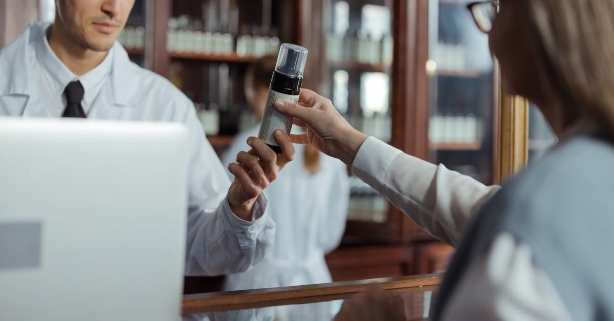 Ruszaj bez dyskomfortu: jak poradzić sobie z łagodną torbielą Bakera i wrócić do aktywności