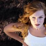 Spiralne loczki jak marzenie: kompletny przewodnik stylizacji na co dzień i na wielkie wyjście