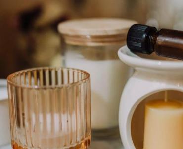 Magnetyczna fala + kropla natury: jak olejki eteryczne wzbogacają doświadczenie sesji PEMF